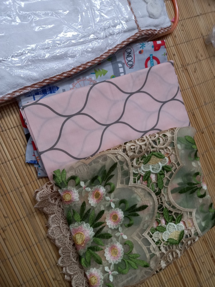 Sarung Bantal Katun Karakter Motif Terbaru Ukuran 50 X 100 Cm /sarung Bantal Cinta