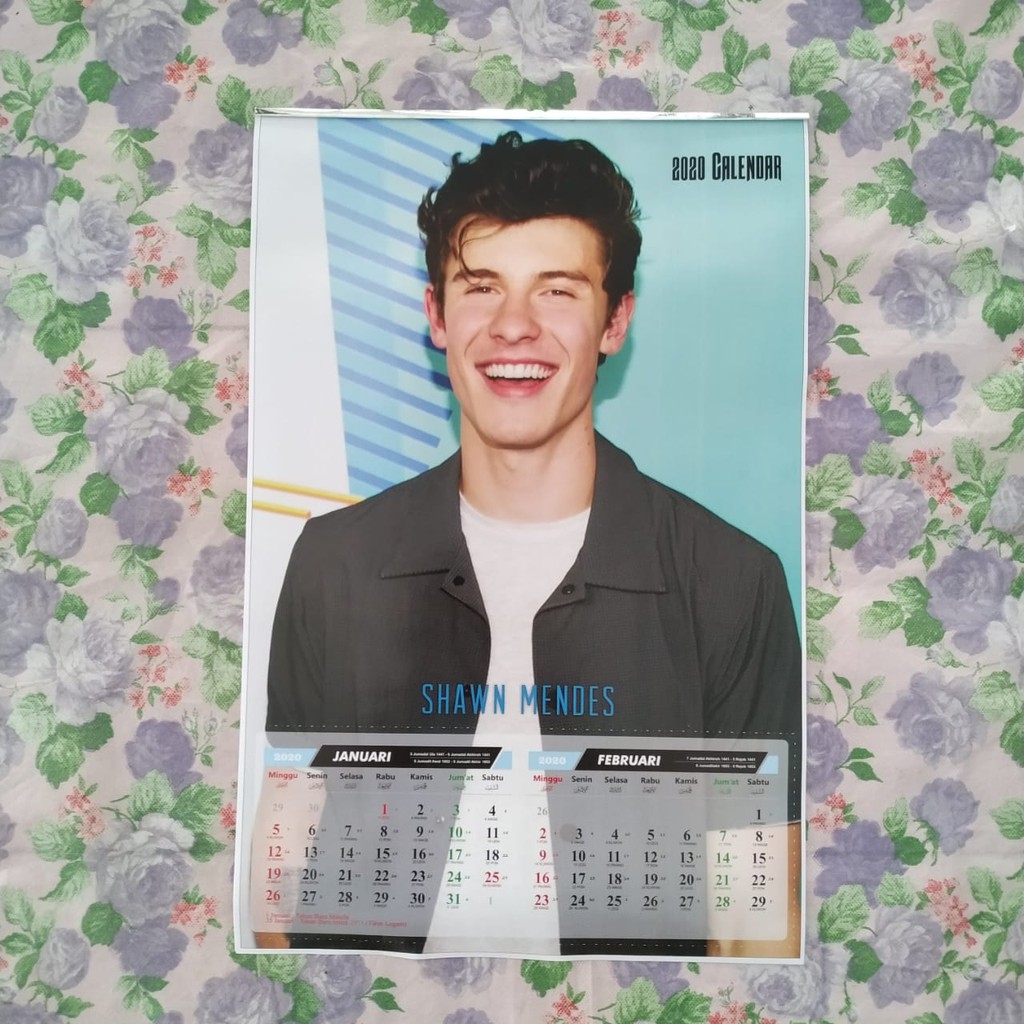 

Kalender Dinding Shawn Mendes Tahun 2025 (isi 6 lembar)