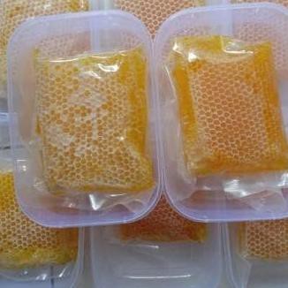 

Tren terbaru Madu Sarang Honey Comb 250 Gram Asli Melifera DUHA Honey Raw Honey Segera Dapatkan