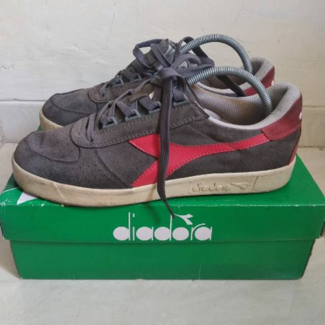 suede diadora