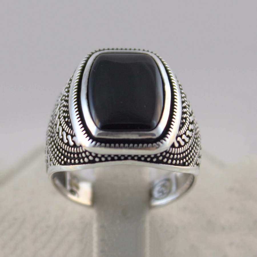 Cincin Batu Akik Hitam Bahan Stainless Steel Gaya Vintage Punk Untuk Pria