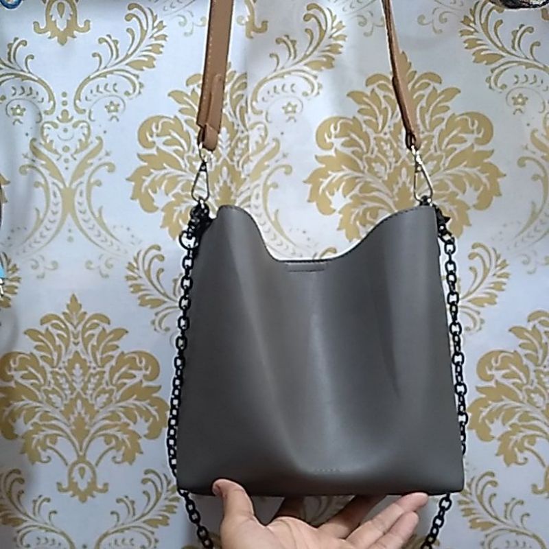 tas hobo 2 warna brand brera