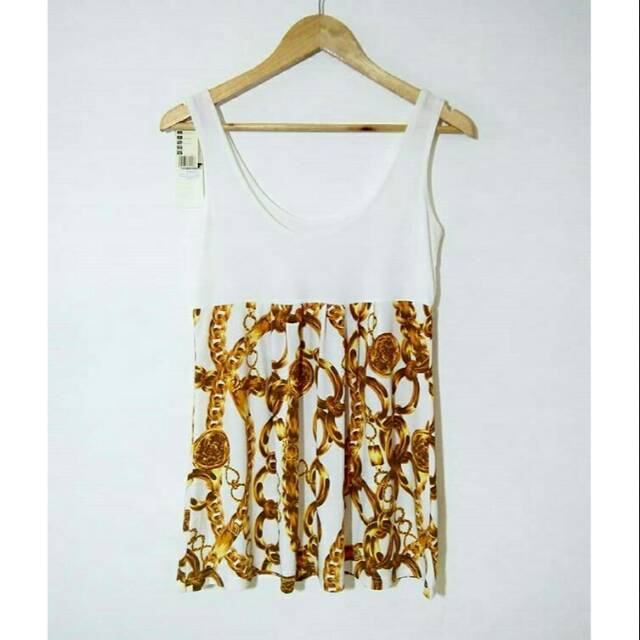 Tanktop import lip service