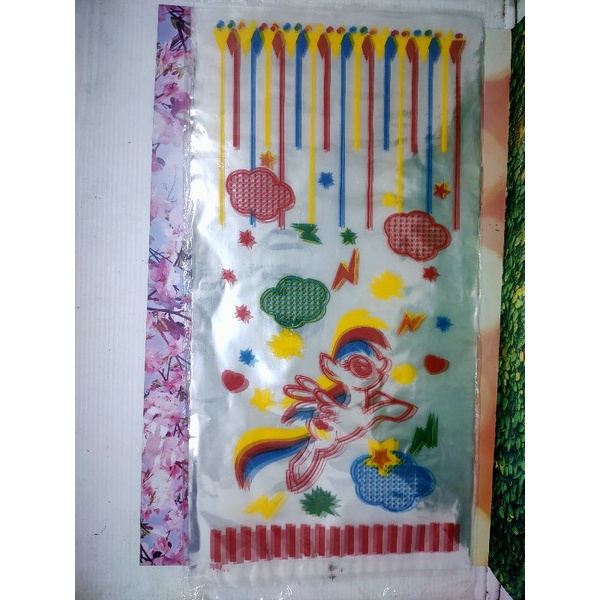 

Plastik Parcel Ulang Tahun Anak 25pcs