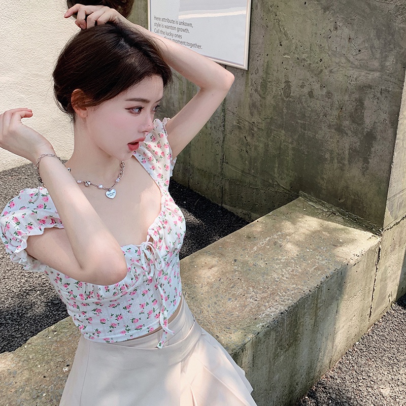 Kemeja Wanita Perancis Fashion Temperamen Slim Pendek Renda Atas Musim Panas Satu Bahu Lengan Puff Bunga Kemeja Pasang