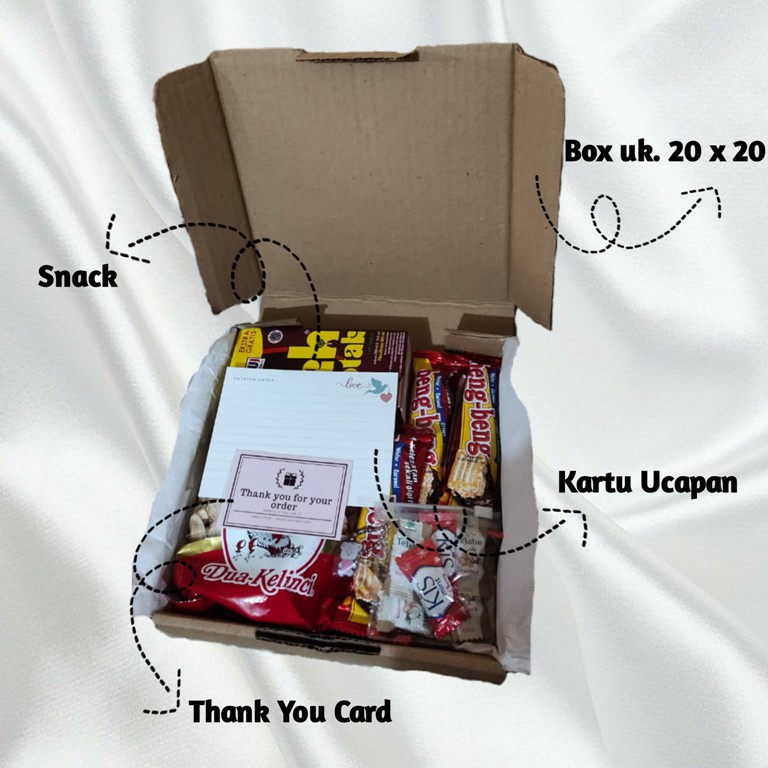 

Snack Box Hampers uk. 20x20x5