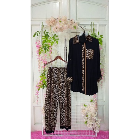 Setcel Wanita Kemeja + Celana Premium Brand Sultan