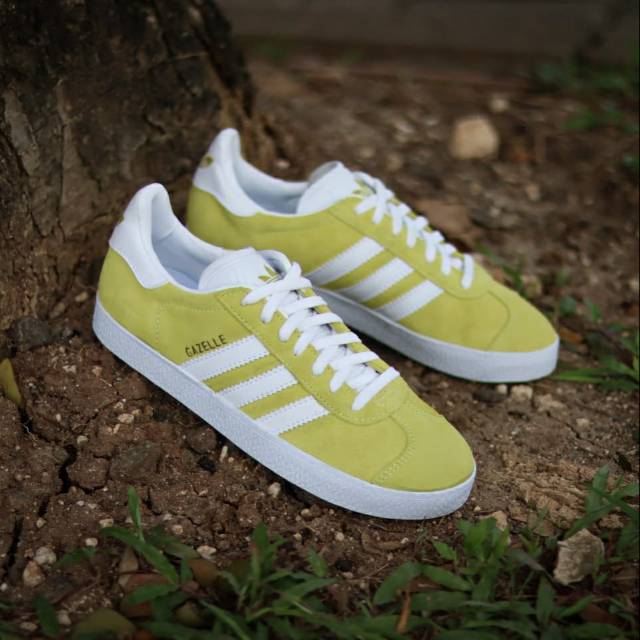 adidas gazelle light green