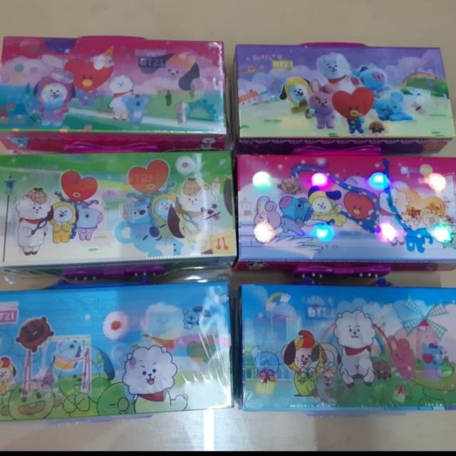 

BTS Kotak Pensil Kode + Lampu / Tempat Pensil Ada Lampu Gambar BTS