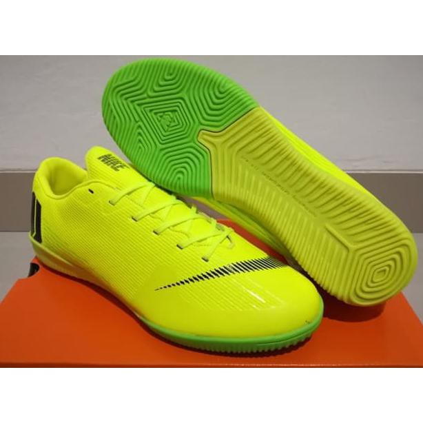 sepatu futsal nike mercurial x