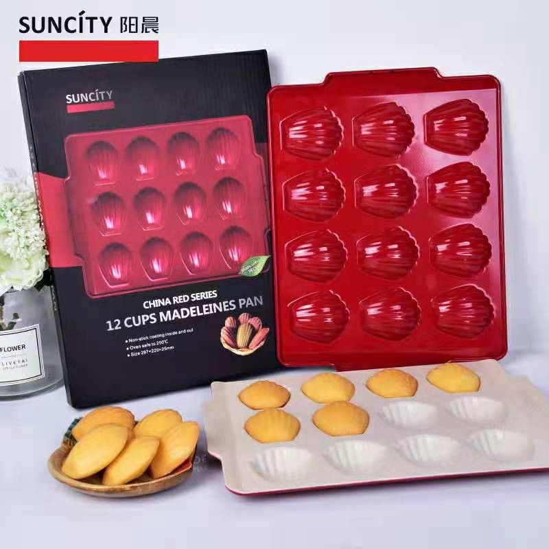 SUNCITY MADELINES (RED)  CETAKAN BENTUK KERANG 12 CUP MERAH