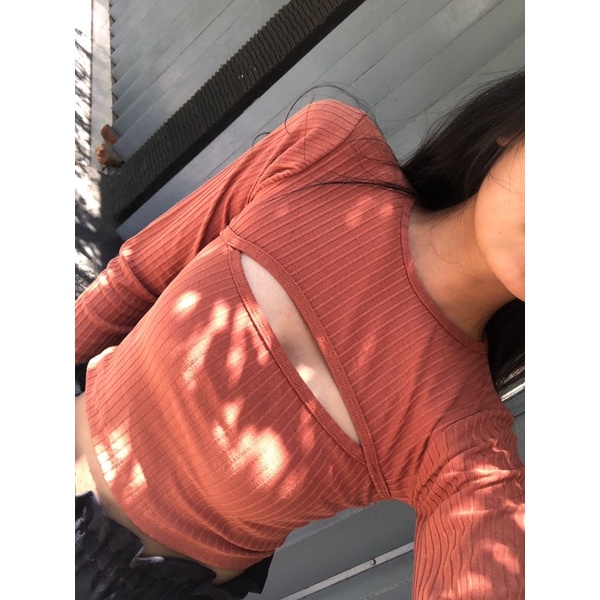 ATASAN DADA BOLONG LOLA