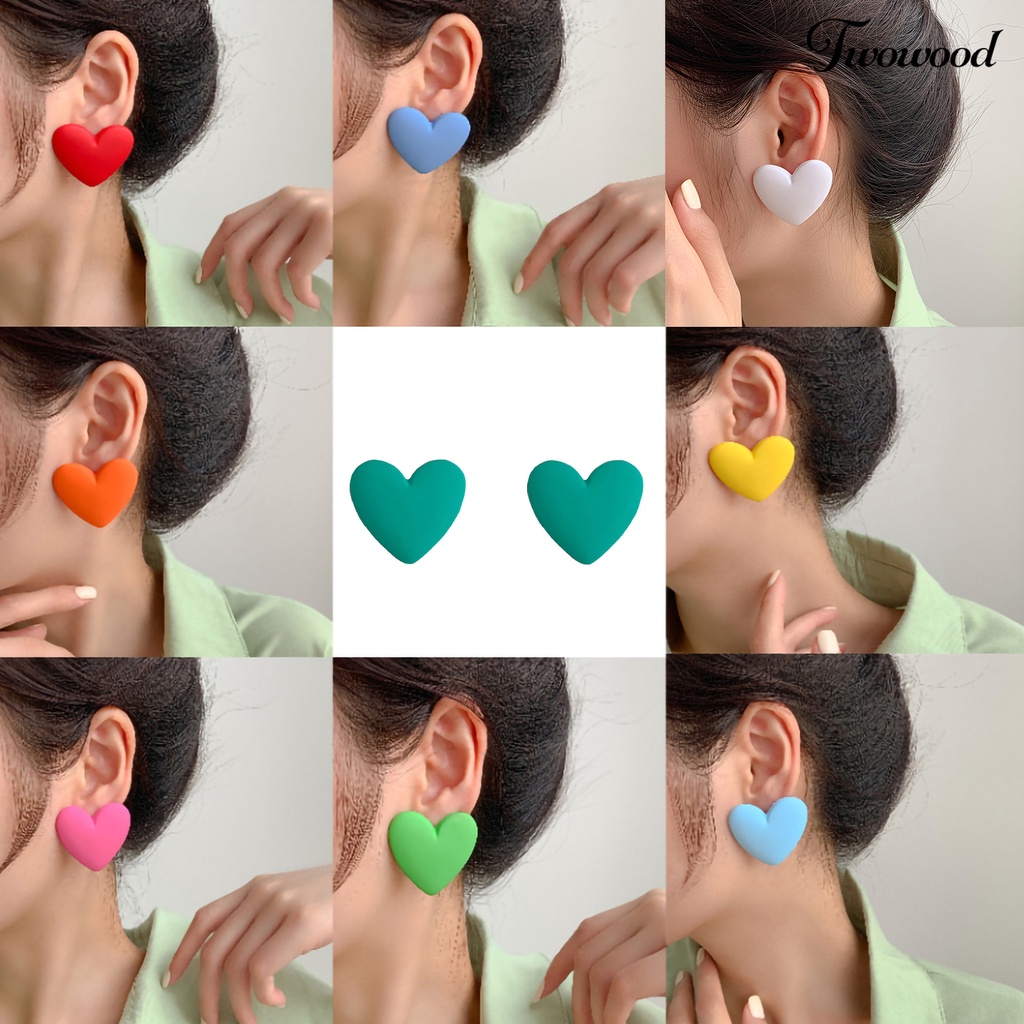1 Pasang Anting Stud Bentuk Hati Warna Permen Tahan Lama Gaya Korea Untuk Wanita