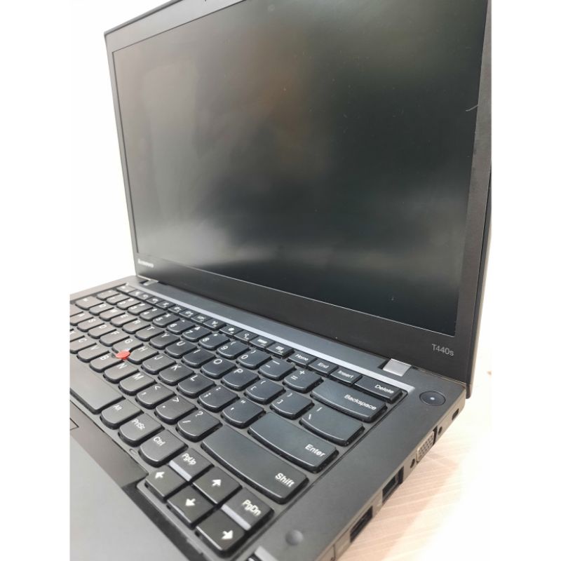 Laptop Lenovo Slim Thinkpad T440s Core i5 Gen 4 Ram 8Gb Ssd 256Gb Second Like New Bergaransi