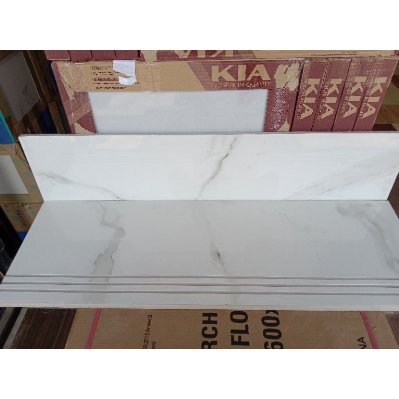 granit tangga 30x80/25x80 Floren calacata