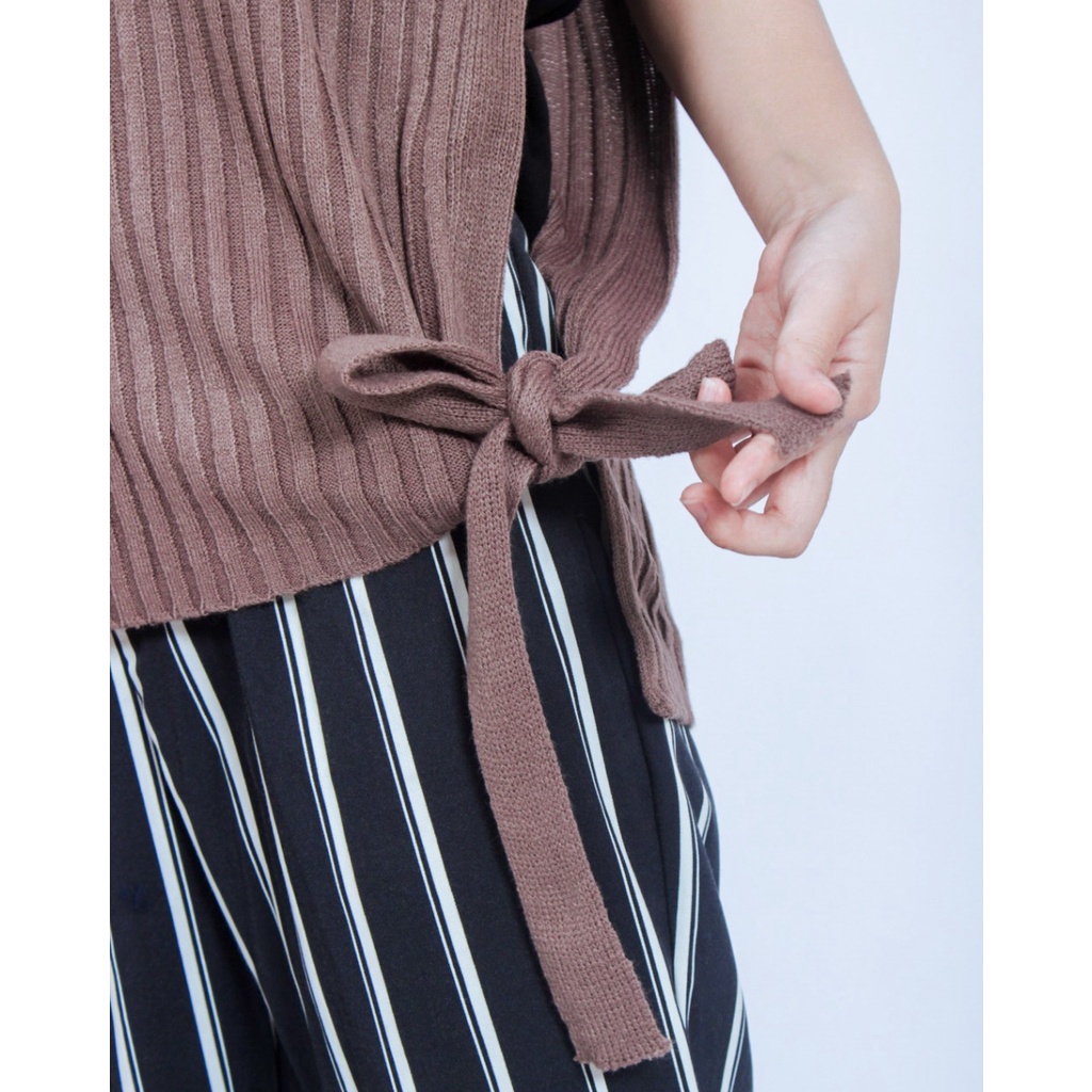 TokoMilkan - Rompi Wanita YARA TURTLENECK Rompi Wanita Rajut | Rompi Vest Cewek