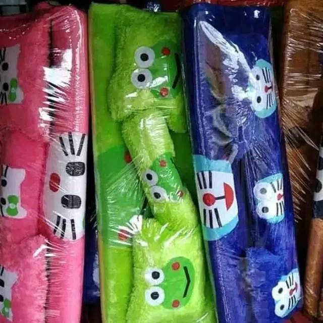 Kasur Lantai Bulu Karakter Set Bantal