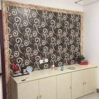 Wallpaper stiker  dinding motif  batik  hitam bercorak garis 