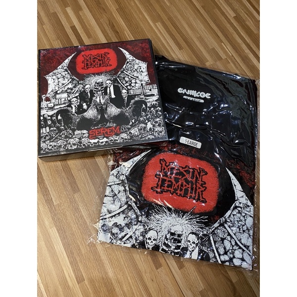 Boxset Vinyl 7inch Mesin Tempur “Serem” + Kaos XL
