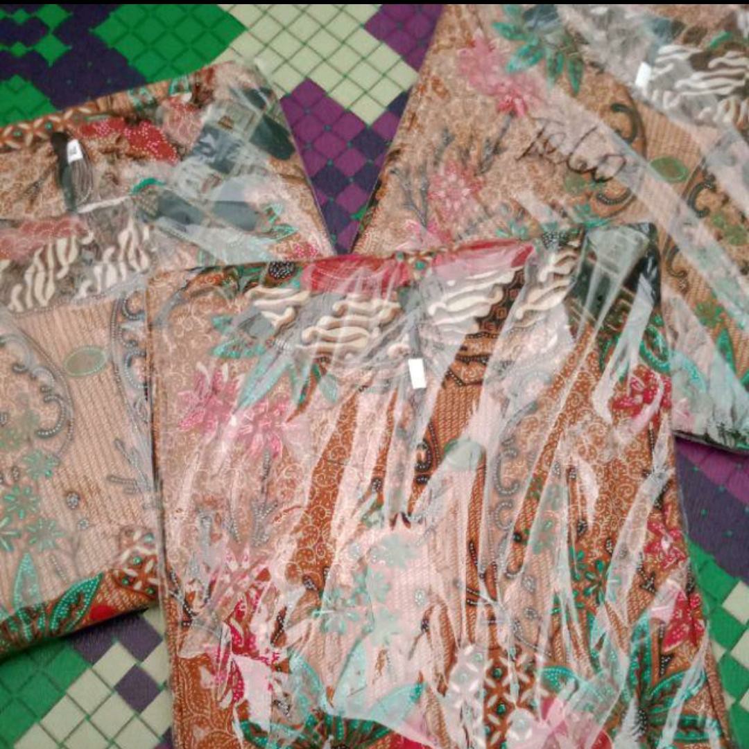 Batik Couple Ayah Dan Anak Laki-laki Motif Toples / Terlaris