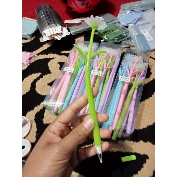 

pulpen bunga