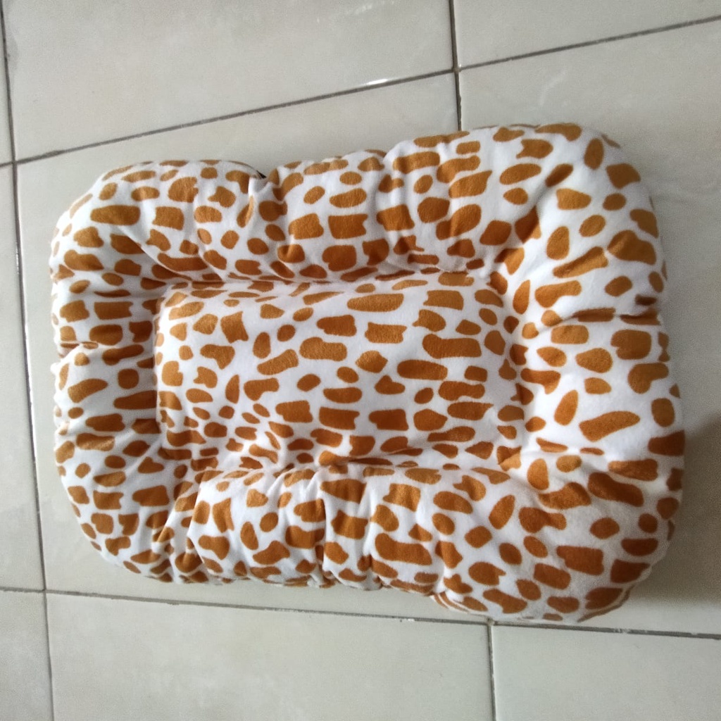 Tempat tidur kucing dan anjing PATTERNED PILLOW ukuran LARGE