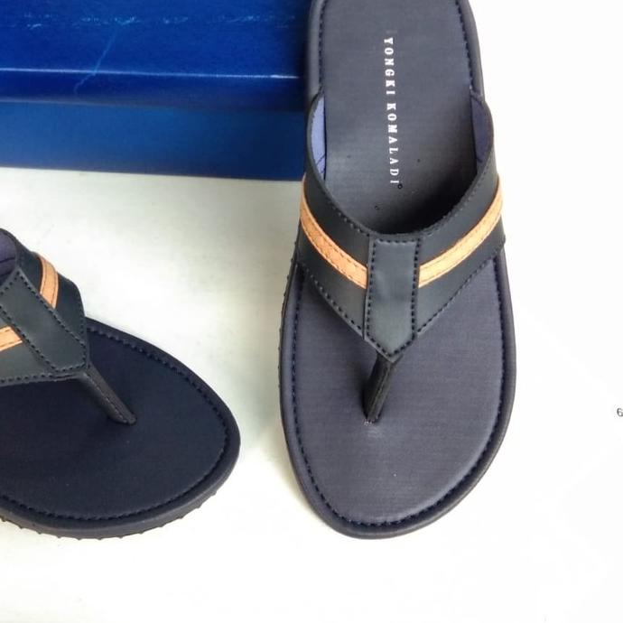 Sandal pria casual yongki komaladi/Sandal casual murah