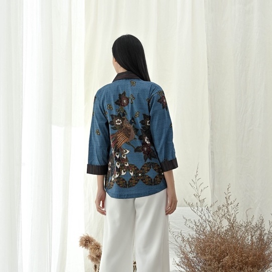 Outer Batik 241 SMA /Luaran Batik Wanita Modern