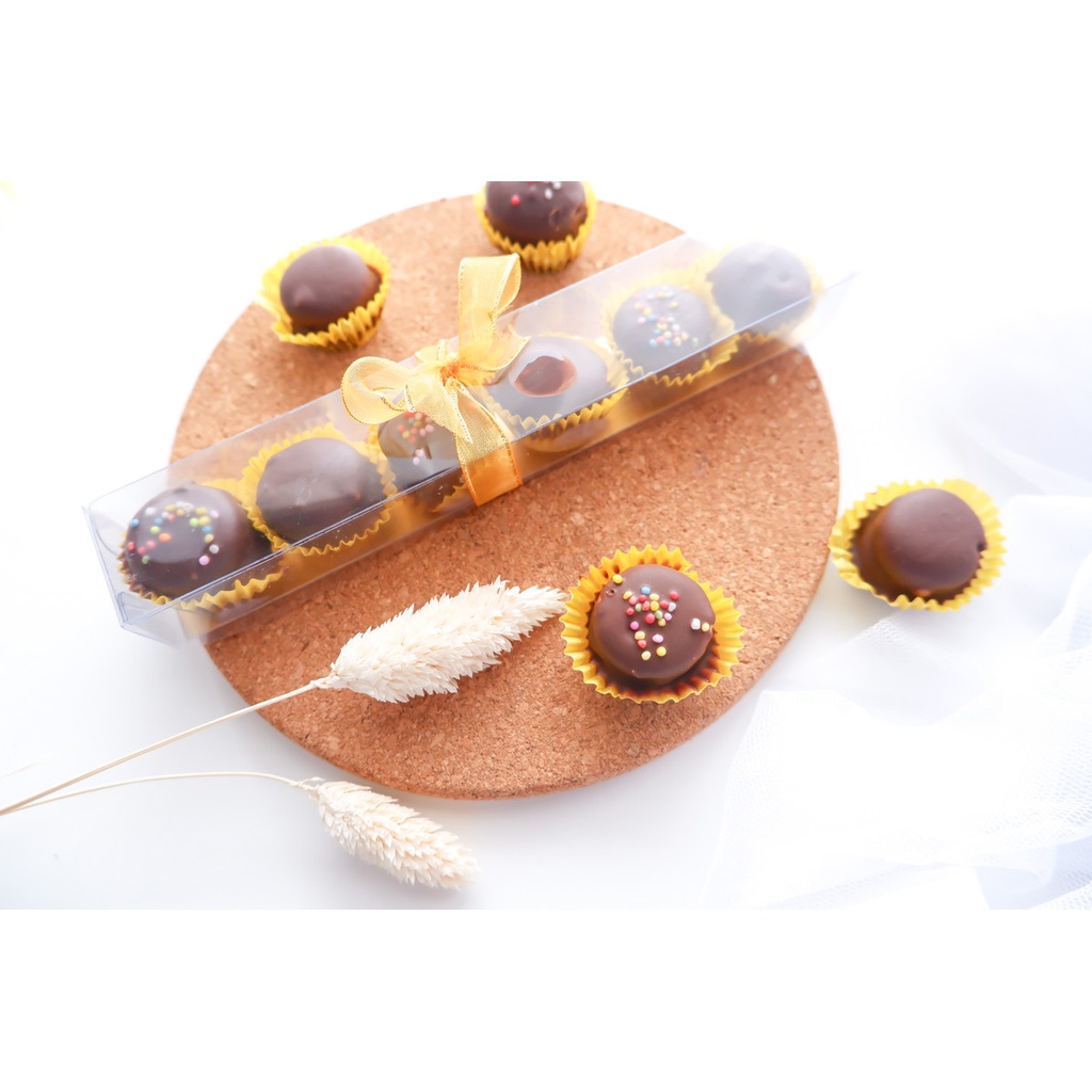 

BABY COKLUT MACARON ISI 6