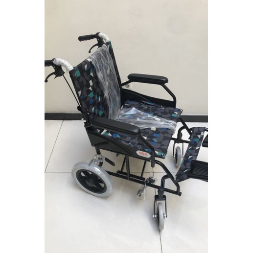 Kursi Roda Lipat Traveling Travelling Wheel Chair Travel Gea FS868