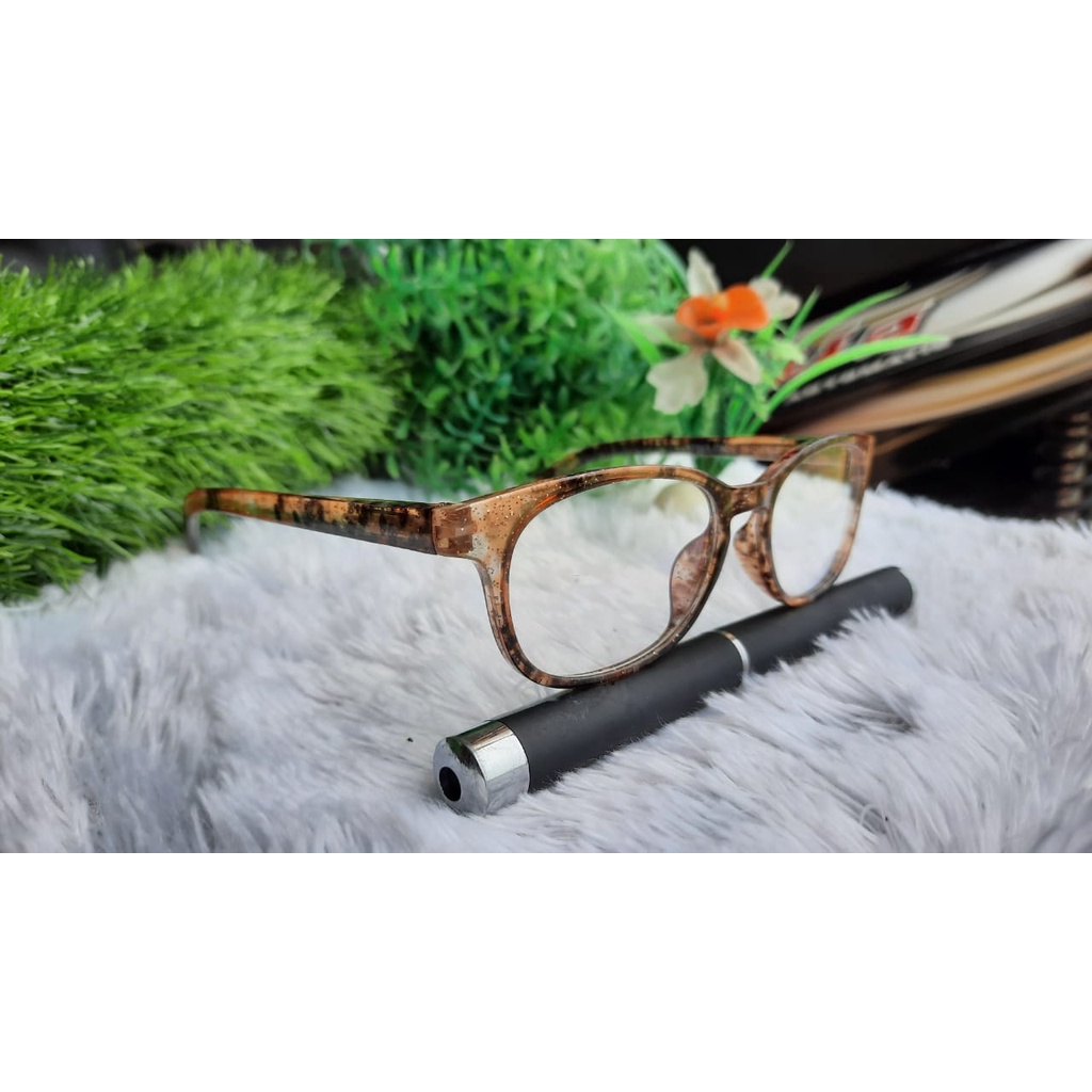 YS168.IH/KACAMATA WANITA TERBARU/KACAMATA WANITA TERLARIS/KACAMATA WANITA TERMURAH/ADA PER DI TANGKAI FRAME