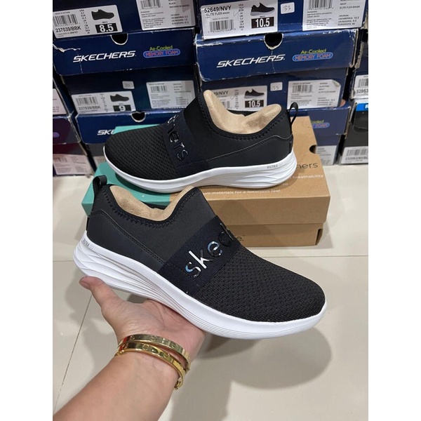 skechers 132002/BKW size 38.5