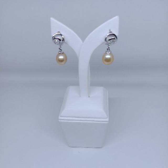 Anting mutiara air laut asli