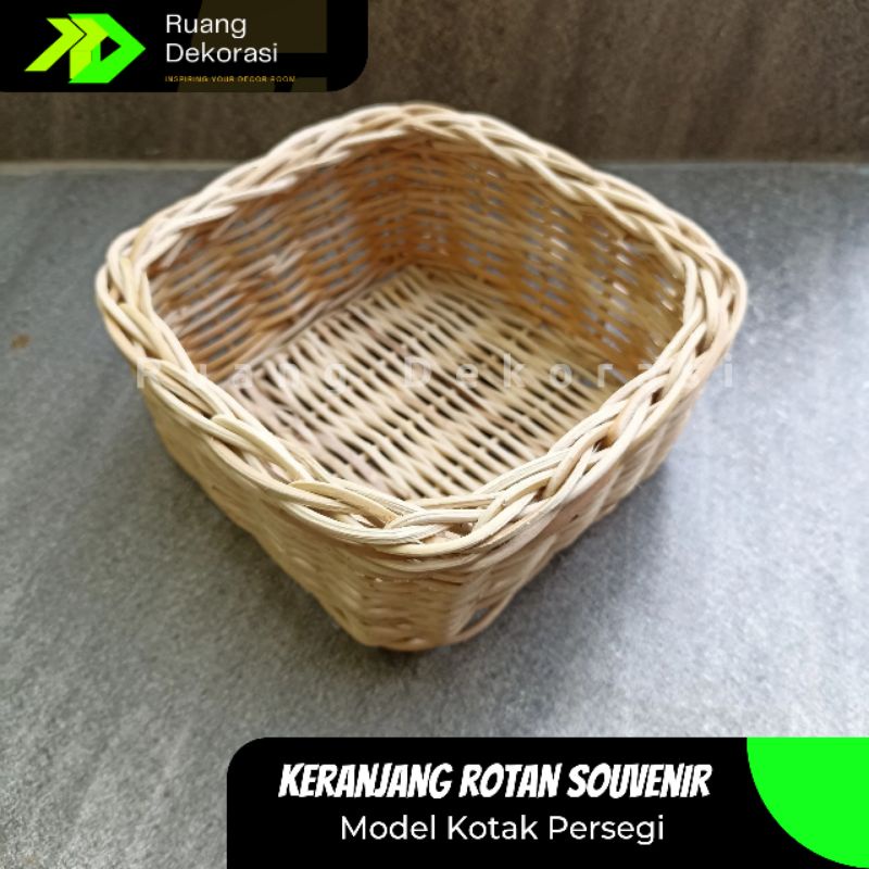 Keranjang Rotan Souvenir Kotak Persegi Keranjang Rotan Kecil Hampers Keranjang Rotan Keranjang Rotan