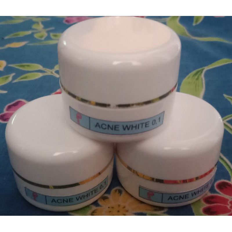 

Acne White 0,1