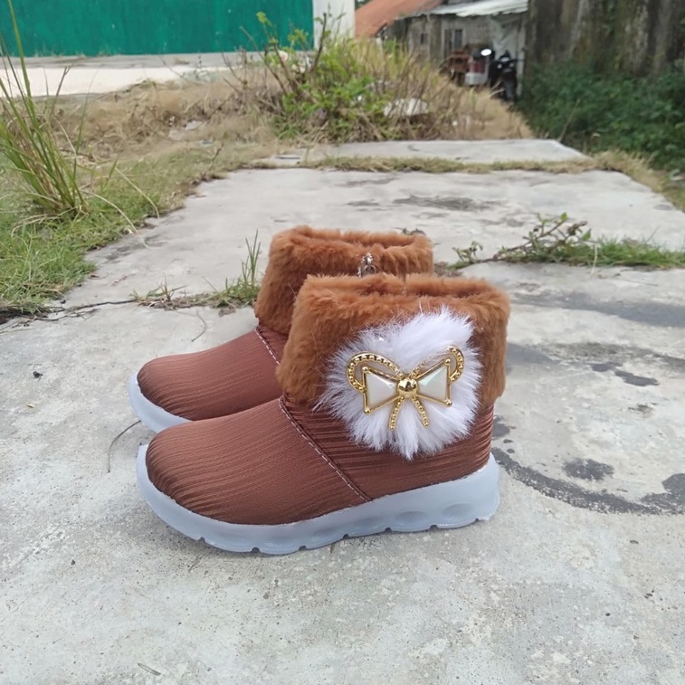 sepatu boot anak model terbaru azqia shoes