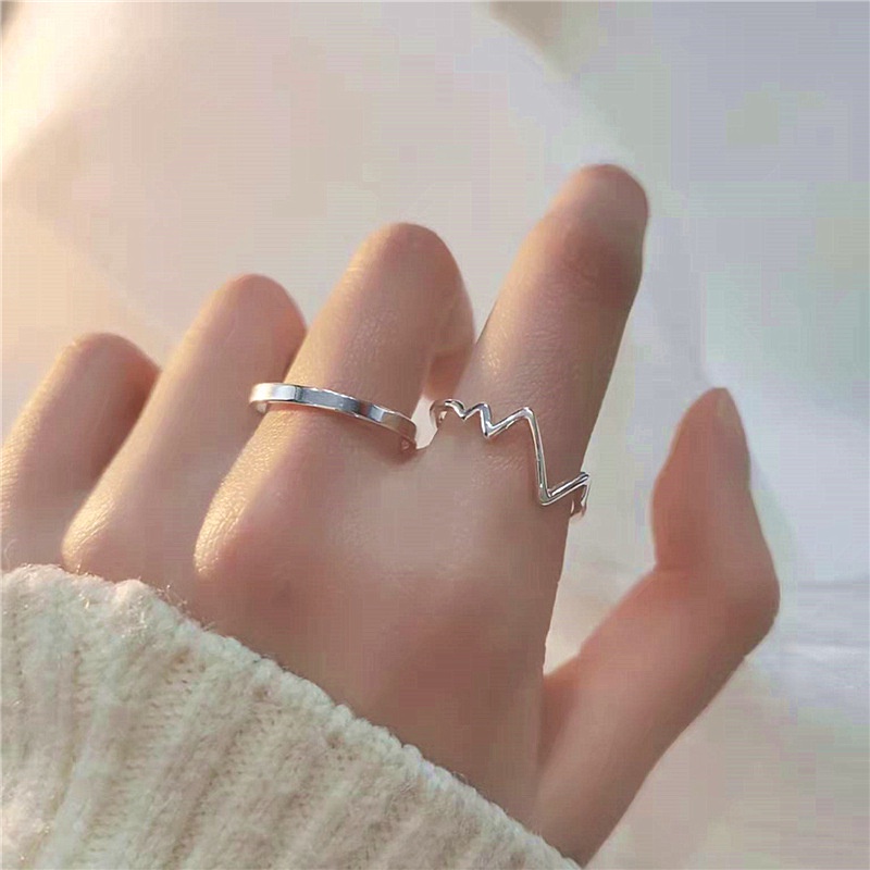 Cincin Open Ring Adjustable Gaya Korea Motif Bunga Warna Silver untuk Wanita