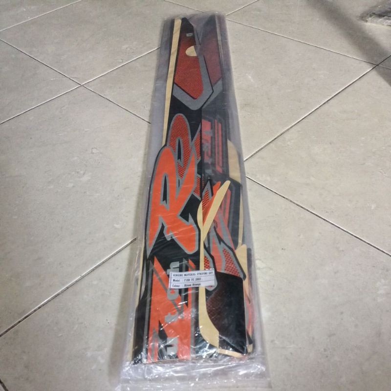 striping sticker les body Yamaha fiz r 2002 hitam orange