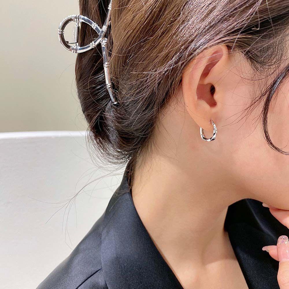 Mxbeauty Anting Hoop Emas Retro Gadis Bulat Anting Emas Logam Wanita Anting Stud Anting Perempuan