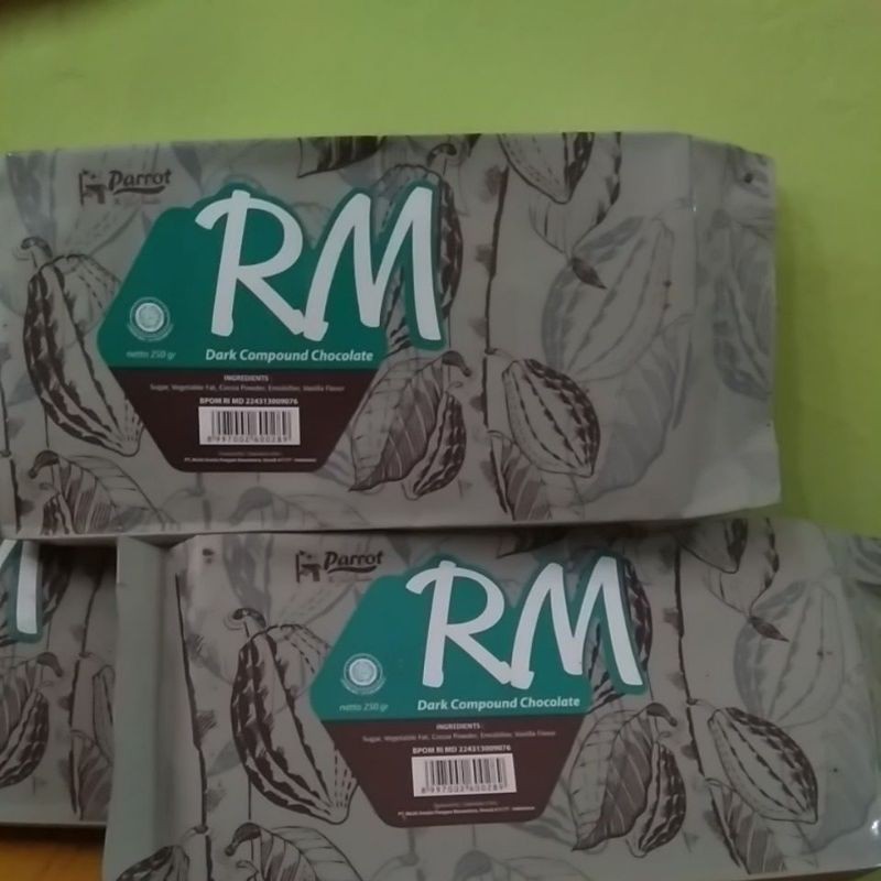 Coklat RM / Dark Compound 250 gram /Coklat Parrot Batang