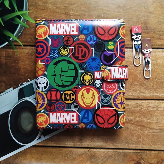 

Promo Binder Printing Motif Marvel A5(20Ring)/B5(26Ring) - A5 20Ring Elegan