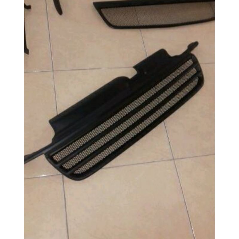 grill ford escape garis elegan