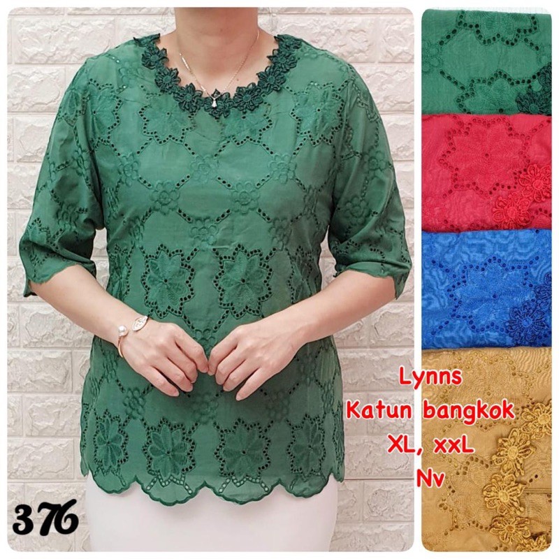 Blus katun bolong jumbo Lynn’s