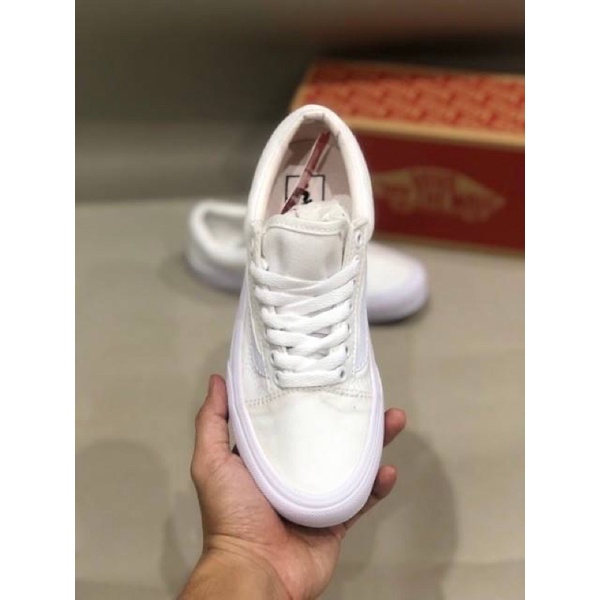 Sepatu Vans old skool all white fashion sneakers mans womens sepatu running