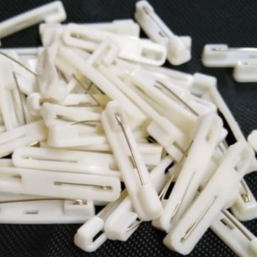 

Peniti name tag/papan nama dada plastik berkualitas