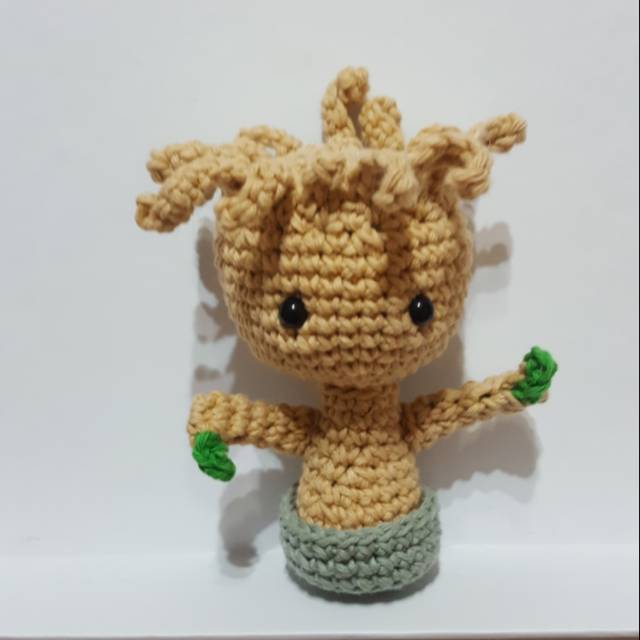 Gantungan kunci rajut GROOT