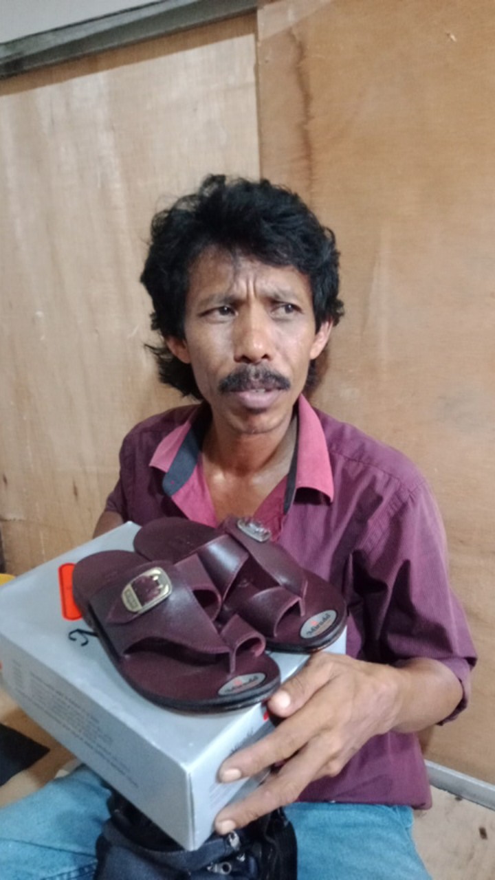 Mirado 525 (black & Maroon)