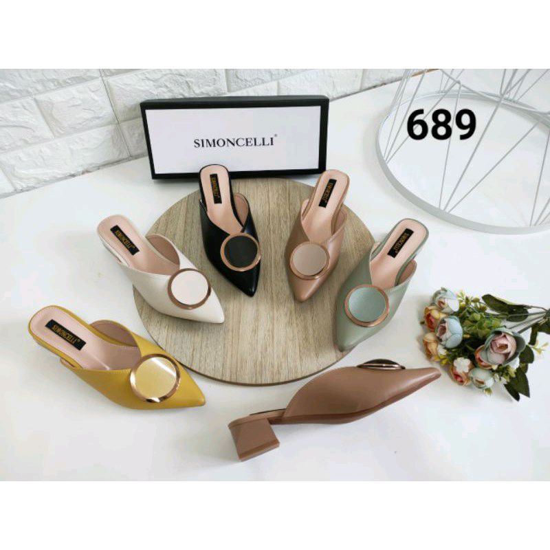 Sandal Slop 689 Simoncelli