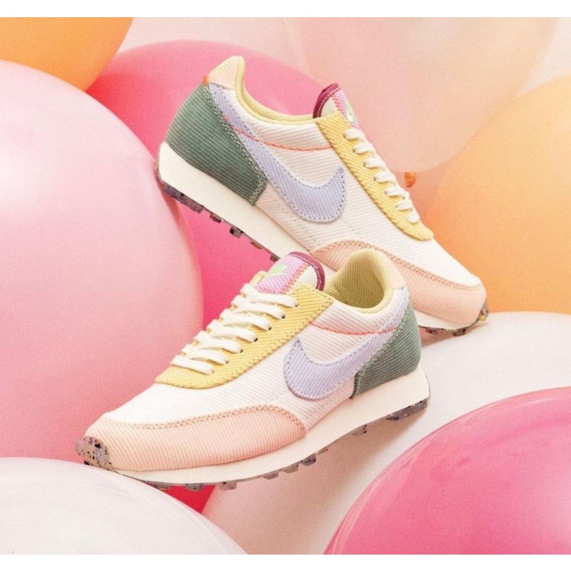 Sepatu olahraga wanita daybreak corduray BNIB 100%-Multicolour