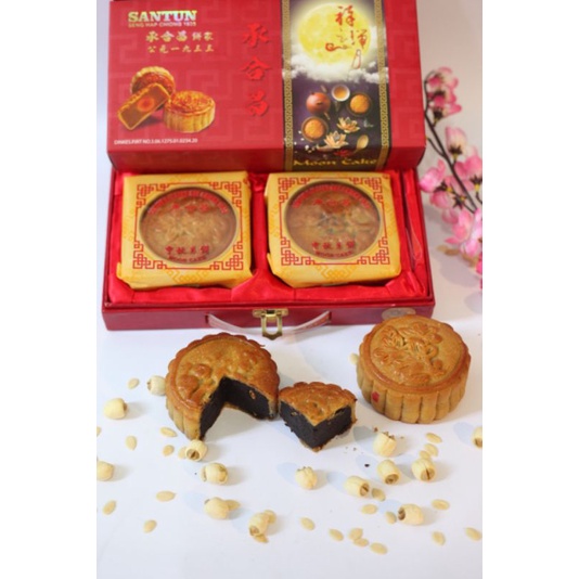 

MOON CAKE /KUE BULAN SANTUN FOOD 1933. TAUSA HITAM./2cps/box